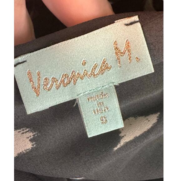 Verónica M. gray cream print cold shoulder blouse size small - Picture 3 of 10